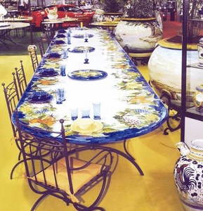 Эксклюзивные столы из Италии